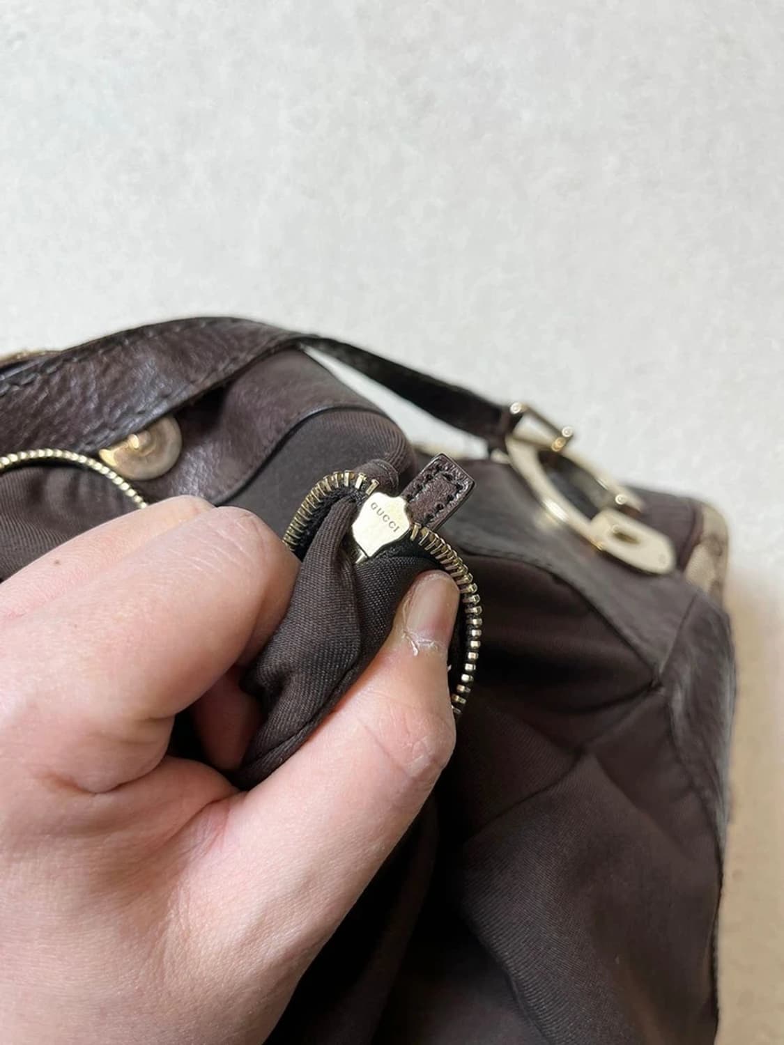 구찌 Gucci GG 로고 인터로킹 자가드 숄더백 A1868 상품이미지10