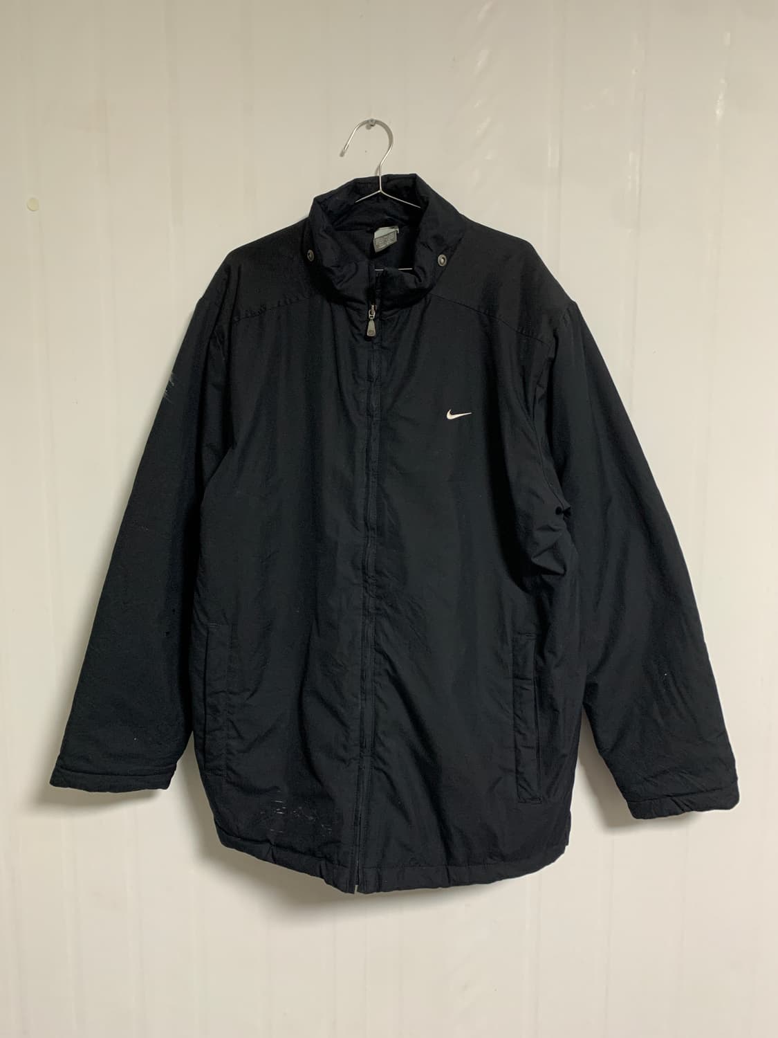 나이키 스우시 누빔 바람막이 상품이미지1