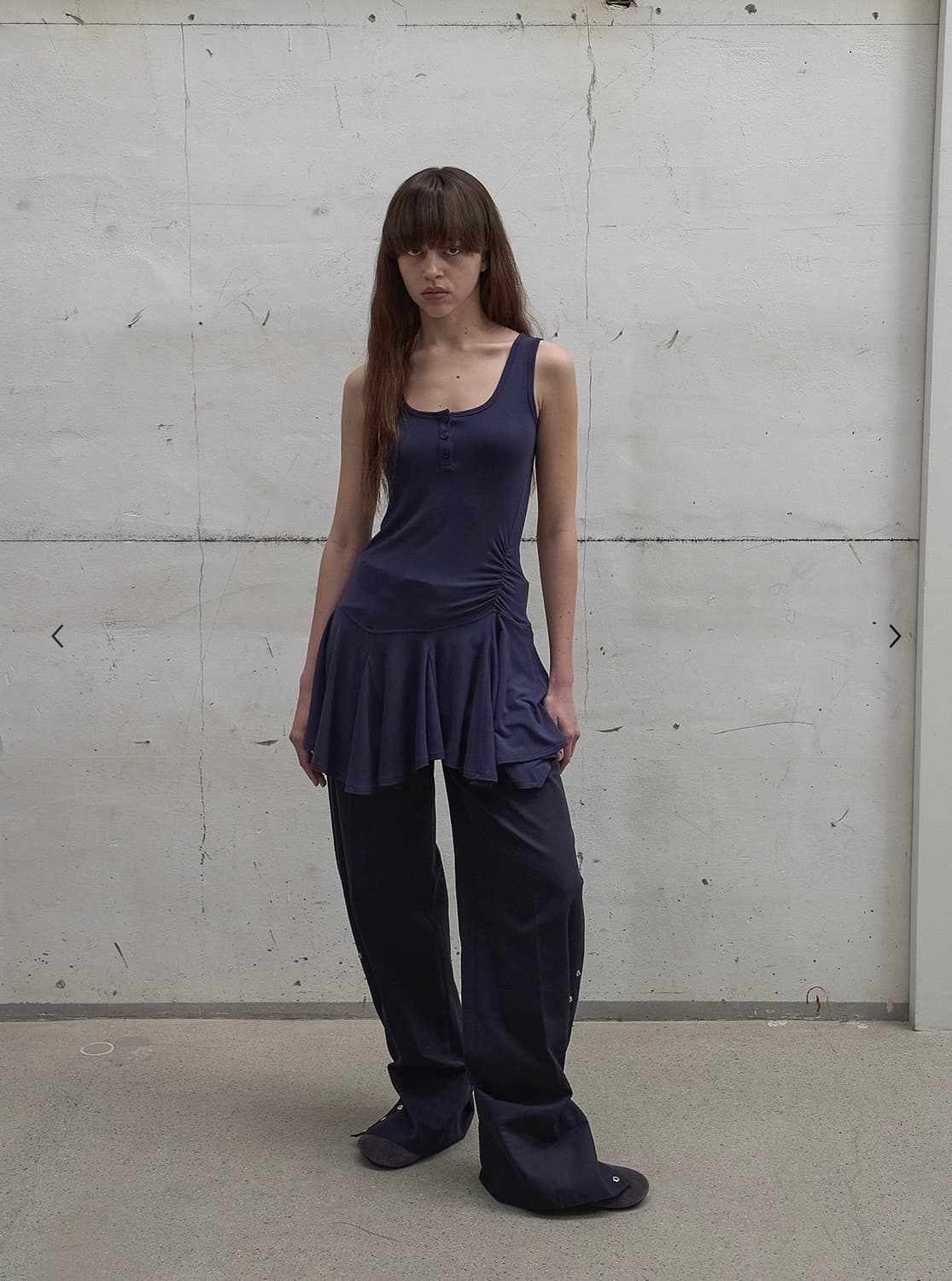 [LCDC] FRILL SLEEVELESS TOP (DARK NAVY) 상품이미지1