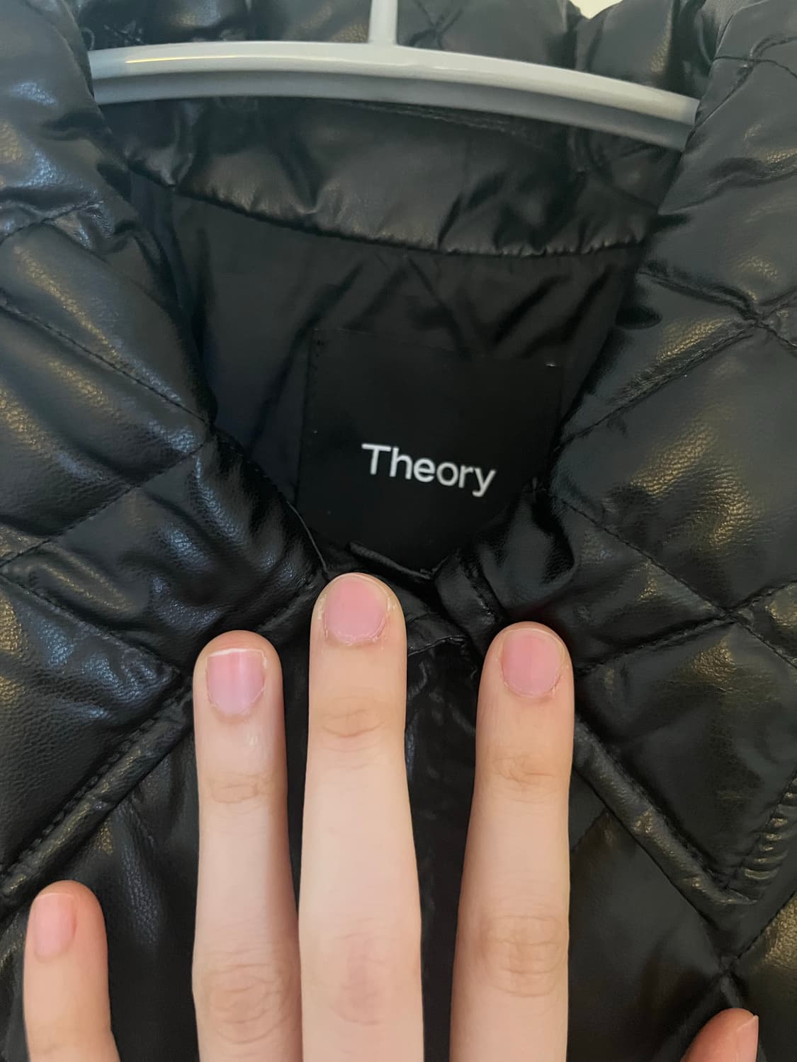 띠어리 블랙 퀄팅자켓 패딩 상품이미지3