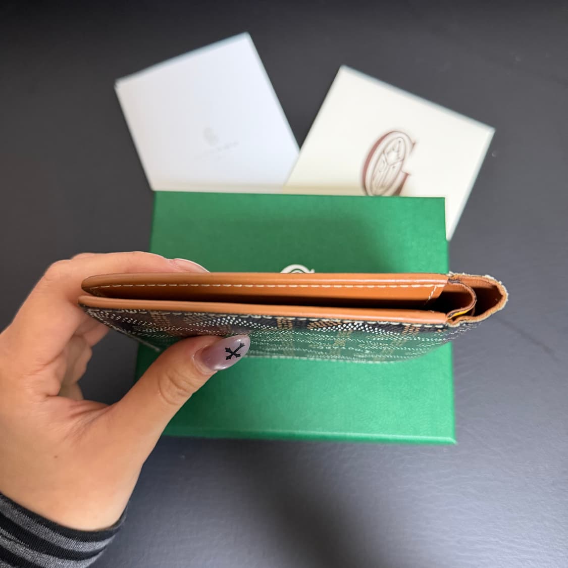 고야드 빅투와르 남자 반지갑 상품이미지4