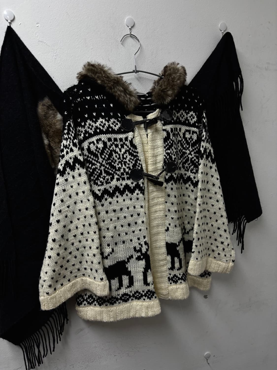“Vintage” Y2K Design Fur Cardigan 상품이미지4