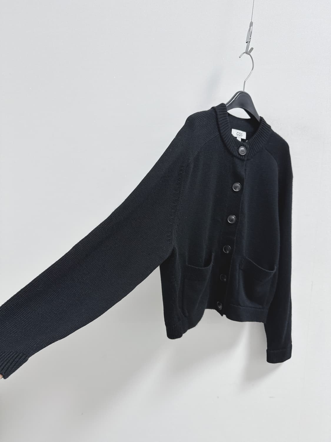 코스 크루넥 울 가디건 블랙 상품이미지6