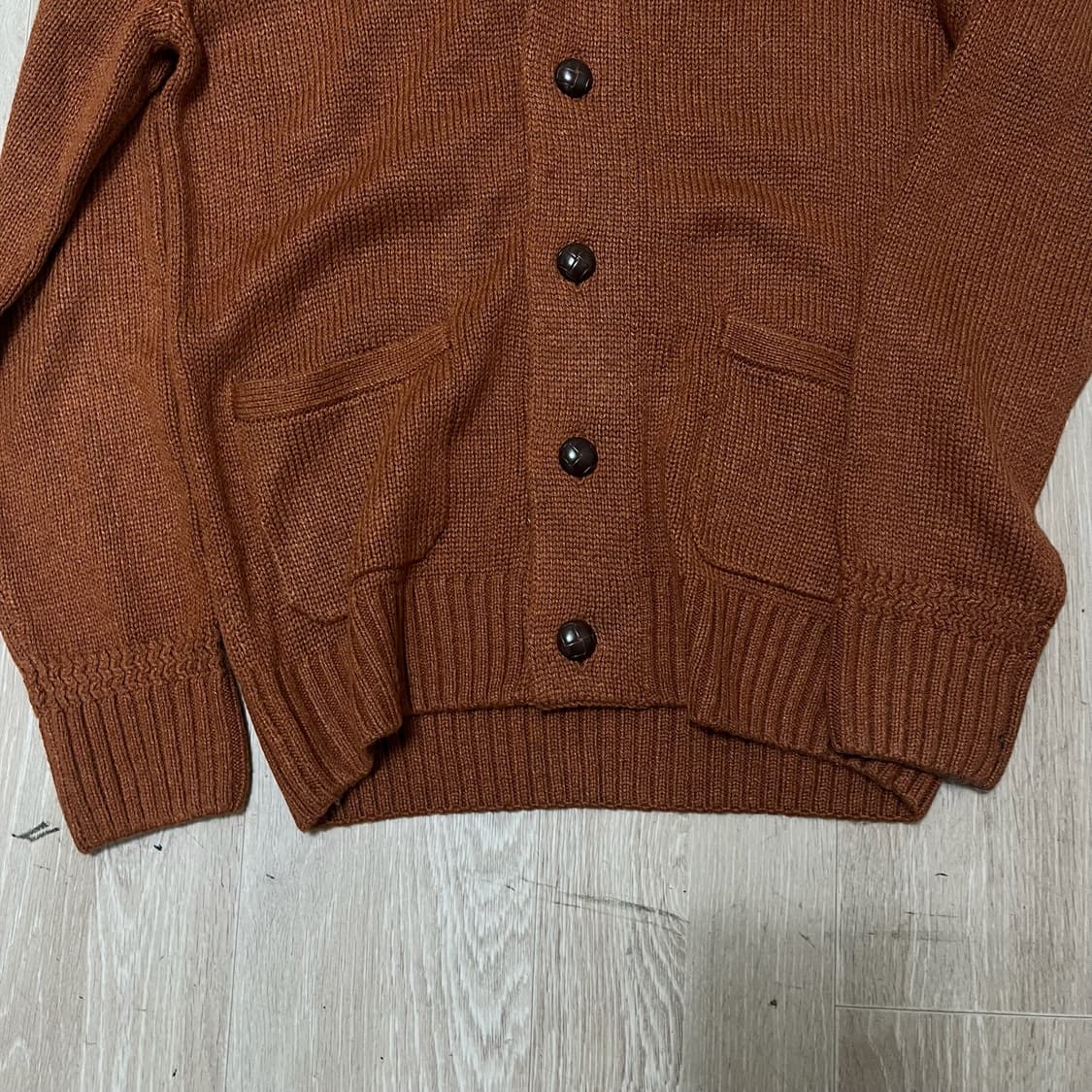 [새상품] 컨셉원 여성 숄카라 버튼업 니트 가디건 [브라운] M/95 상품이미지3