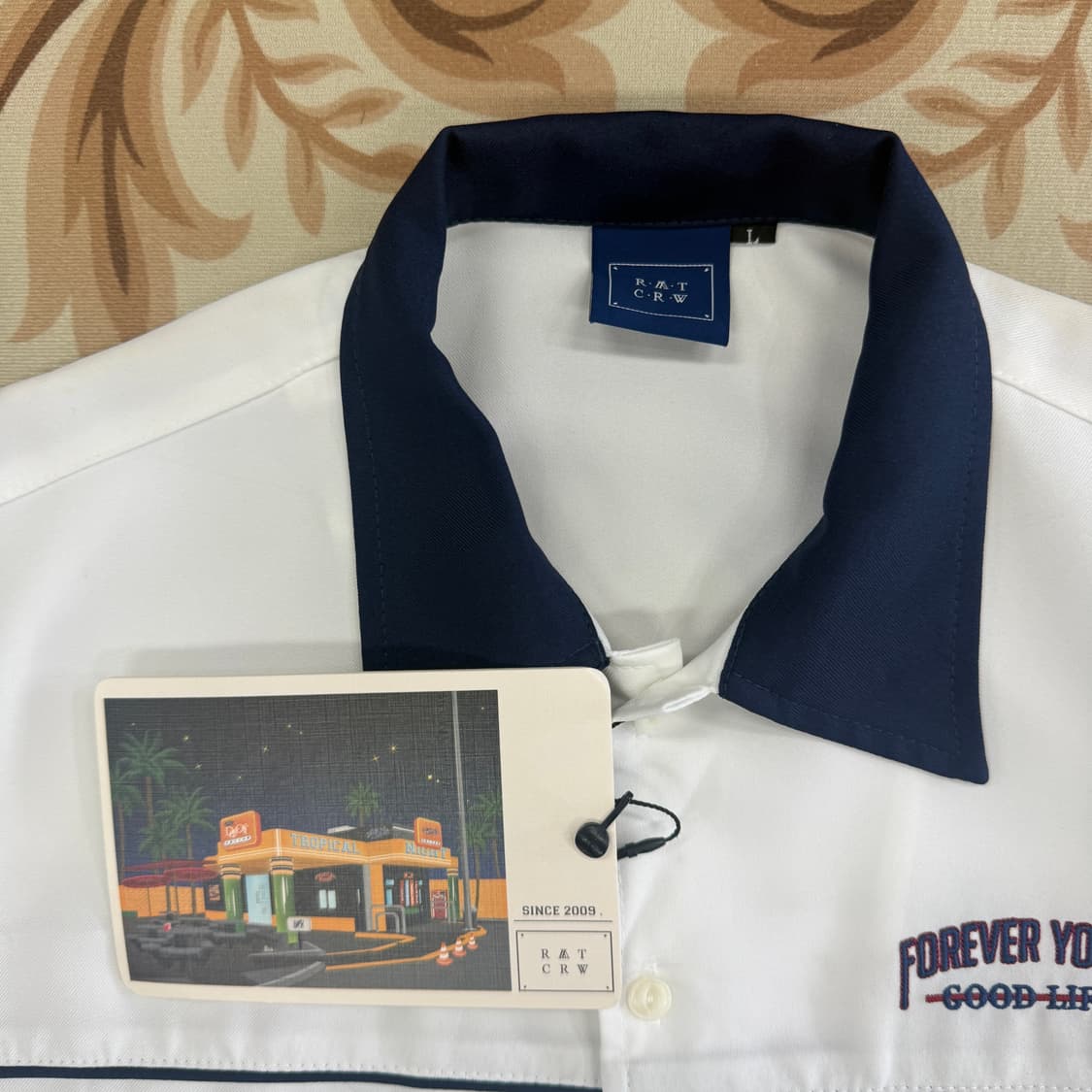 (L)로맨틱 크라운 Forever young 볼링셔츠(화이트,새상품) 상품이미지2