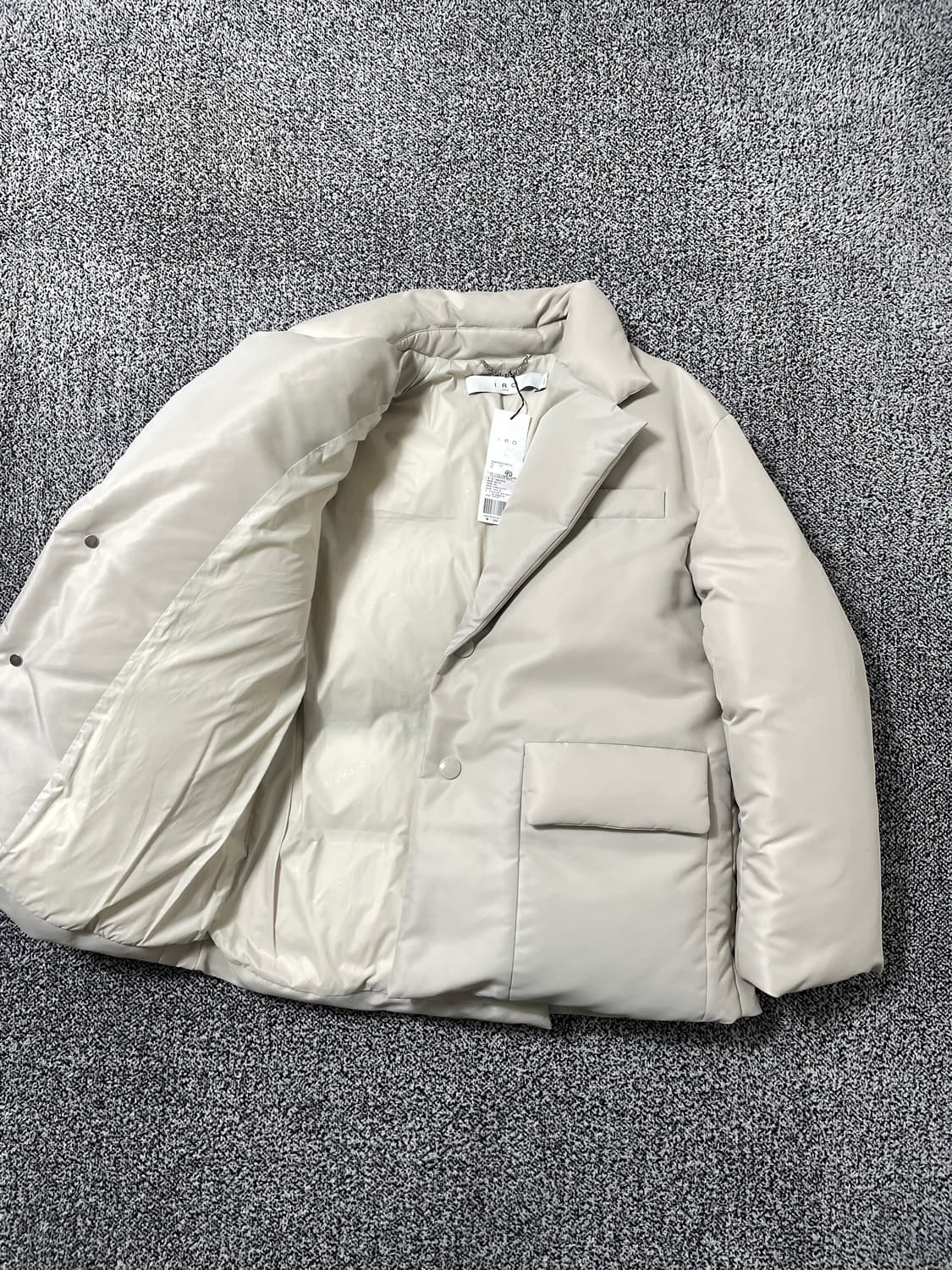 빈티지9. (새상품) IRO 이로 글로시 패딩 구스다운 거위털 아이보리 상품이미지3