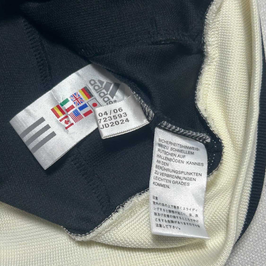 🫶🏻 아디다스 여성용 블랙 트랙탑 🫶🏻 상품이미지5