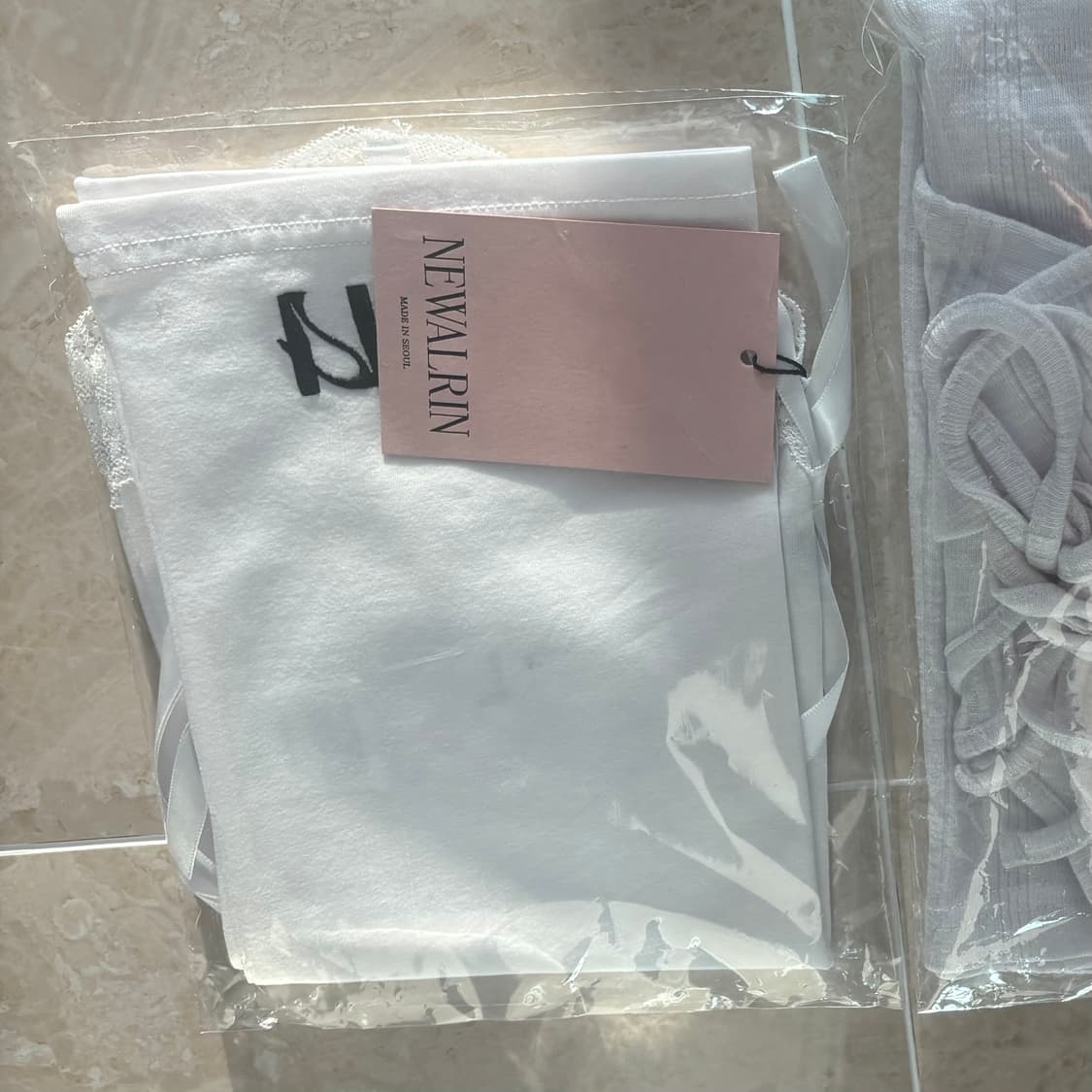 미개봉 뉴얼린 리본 레이스 슬리브리스  상품이미지2