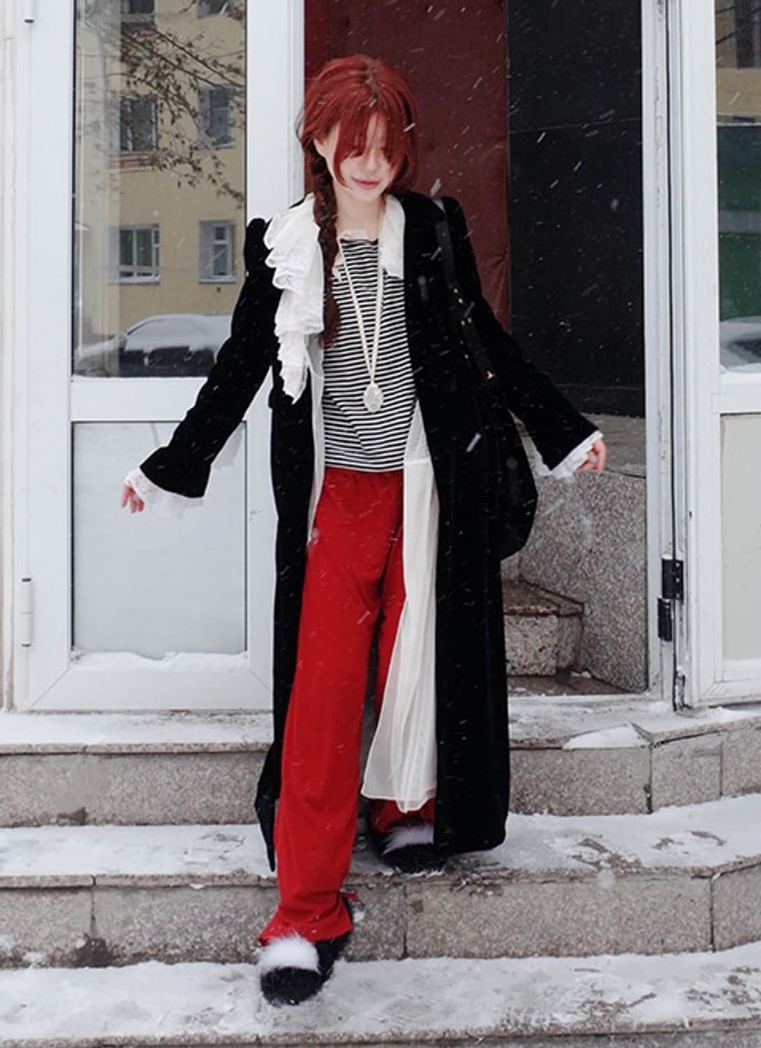 프레클 레이스 러플 로브 상품이미지1