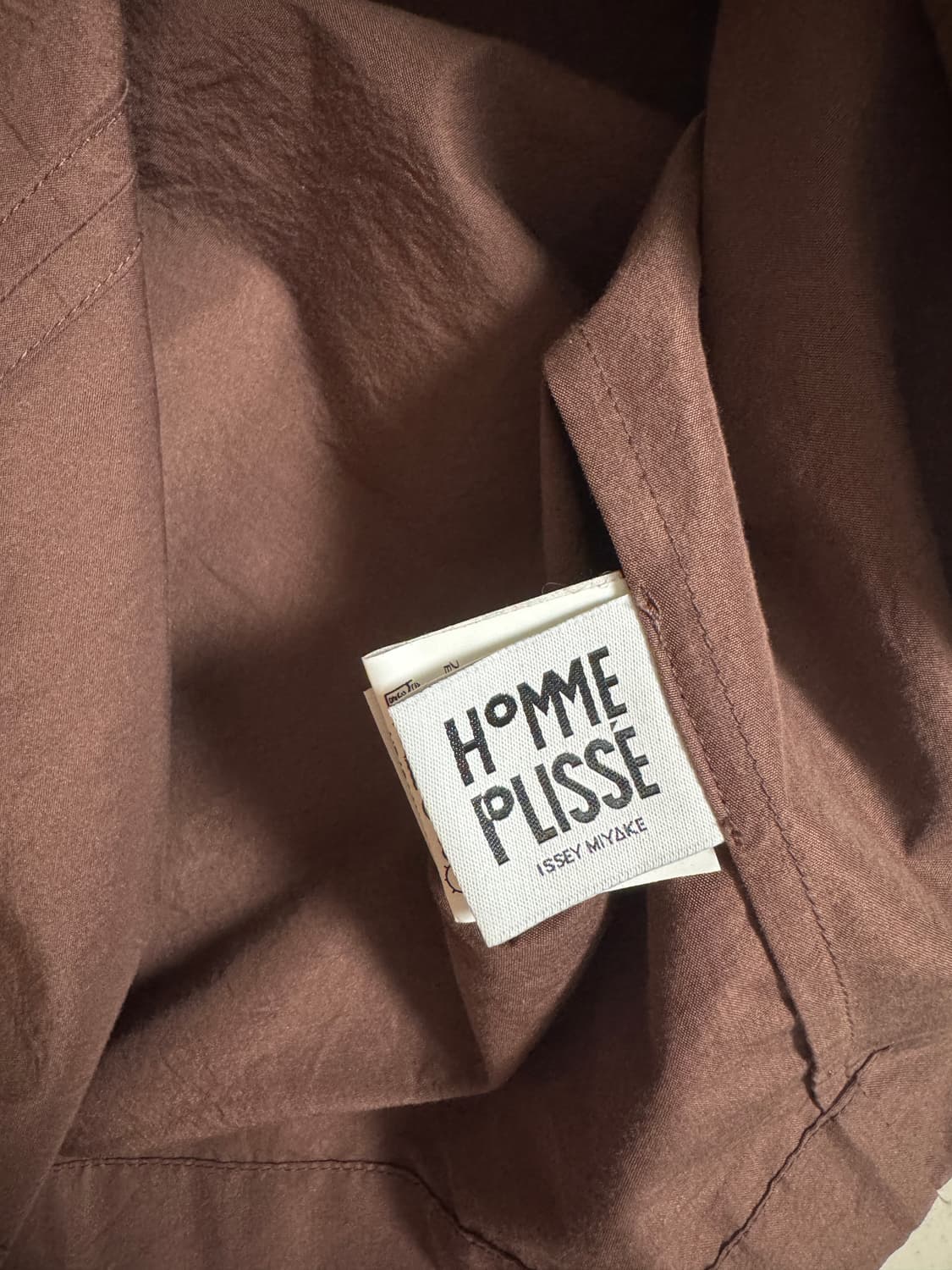 옴므플리세 24시즌 브라운 바람막이 3 상품이미지3