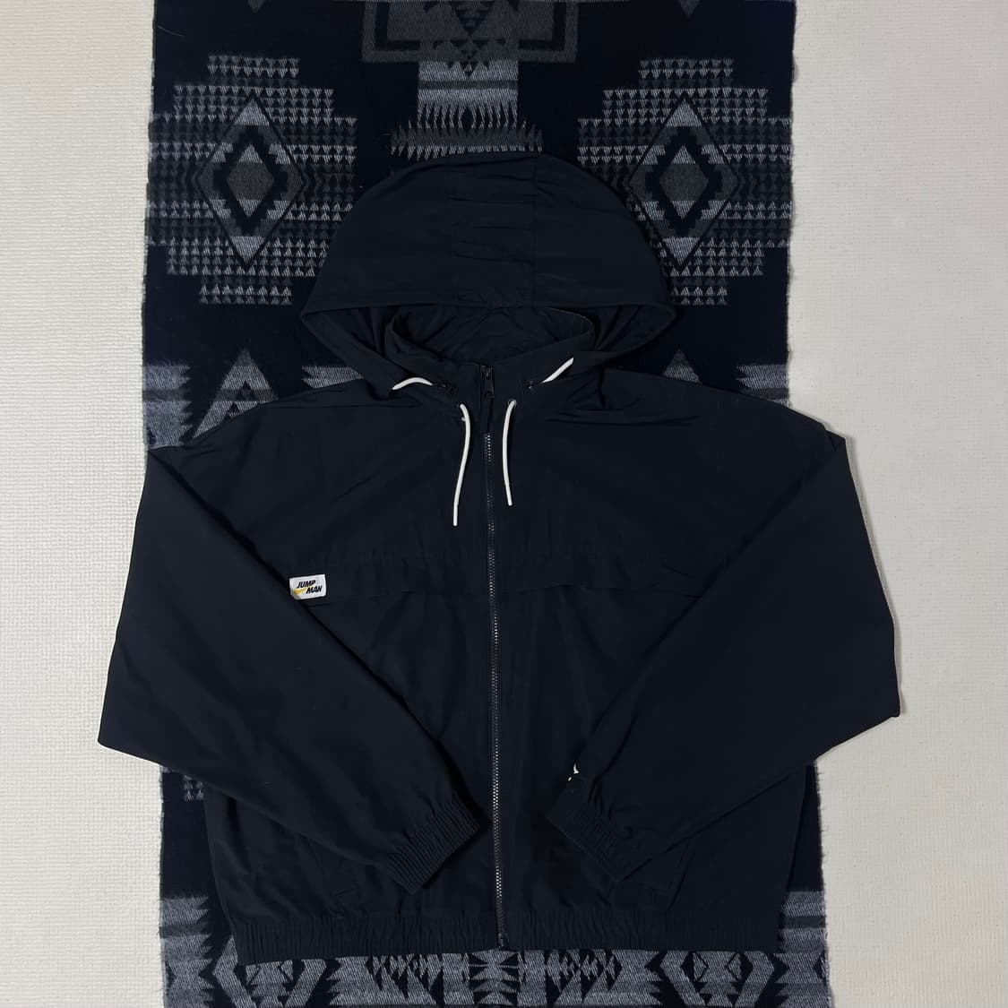 나이키 점프맨 바람막이 상품이미지1