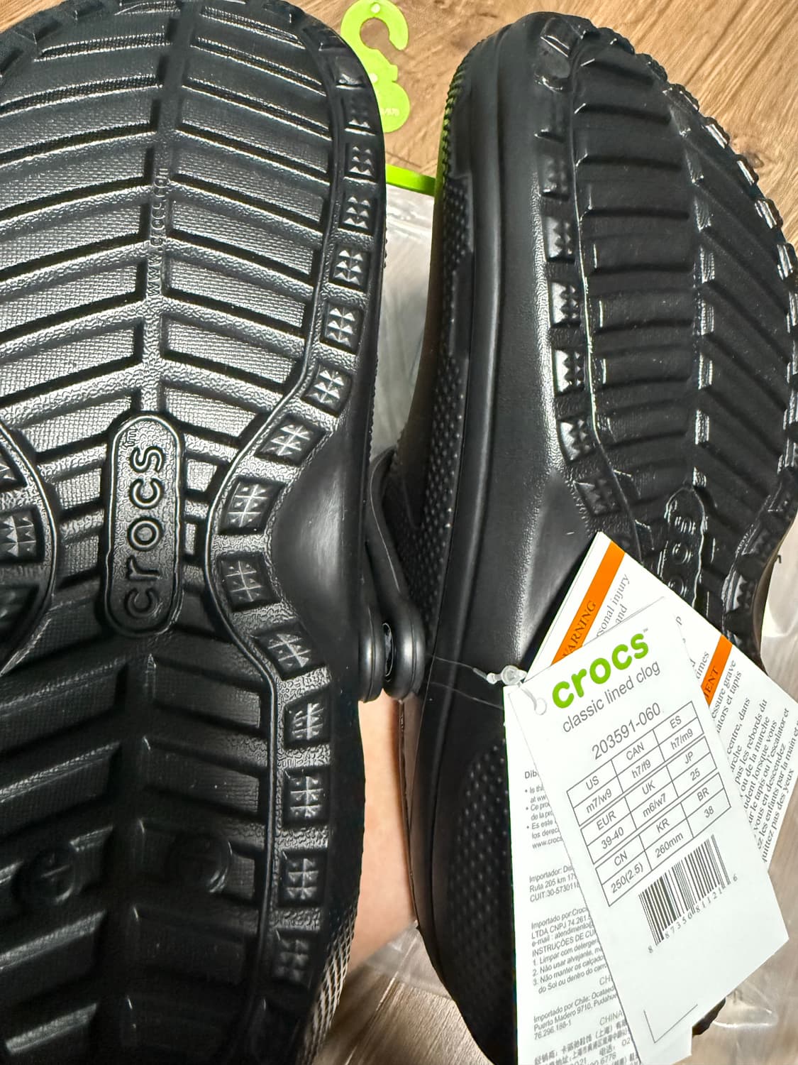 크록스 기모(털안감) 클래식 클로그 260 블랙 상품이미지5