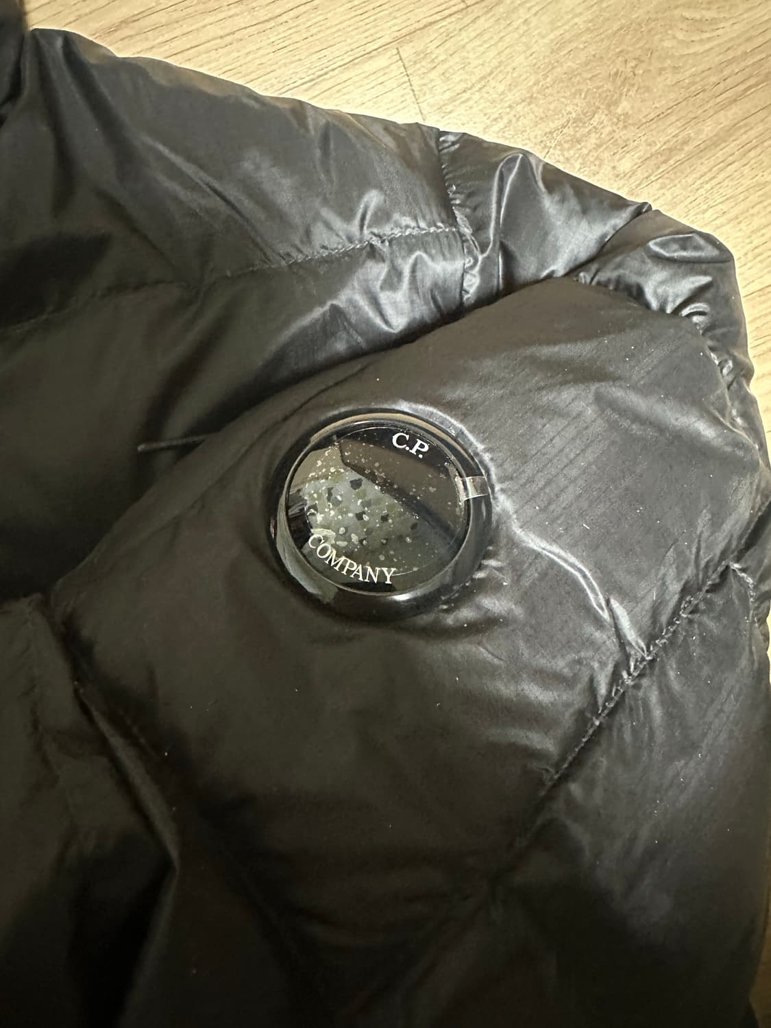 Cp컴퍼니 dd쉘 패딩 블랙 L 상품이미지3