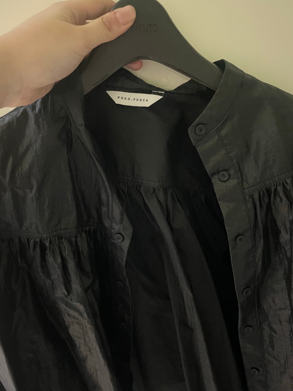 Pokofosca 포코포스카 글로시 버튼 셔츠 상품이미지5