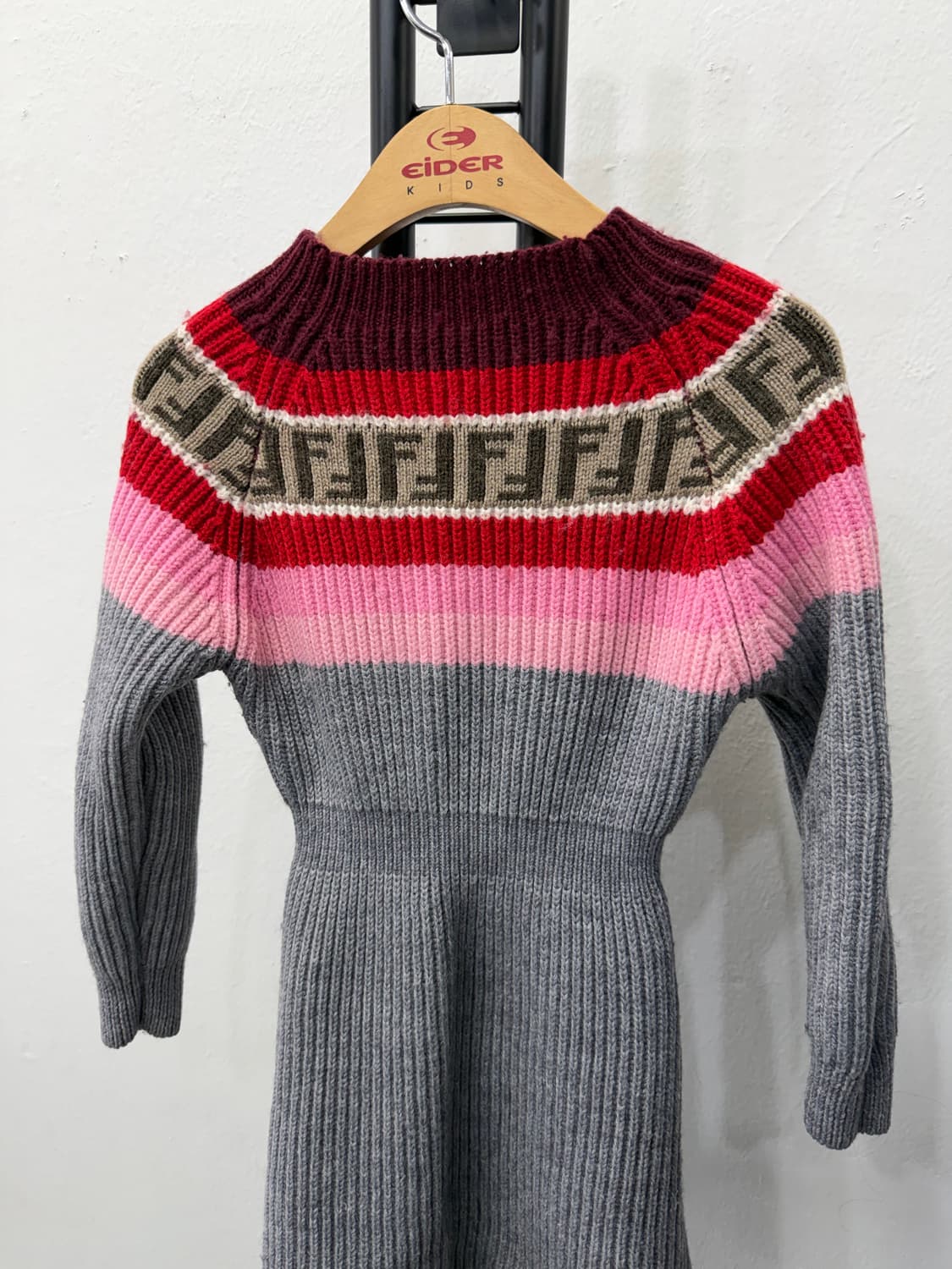 정품) 펜디 키즈 FF 로고 니트 원피스 120 상품이미지3