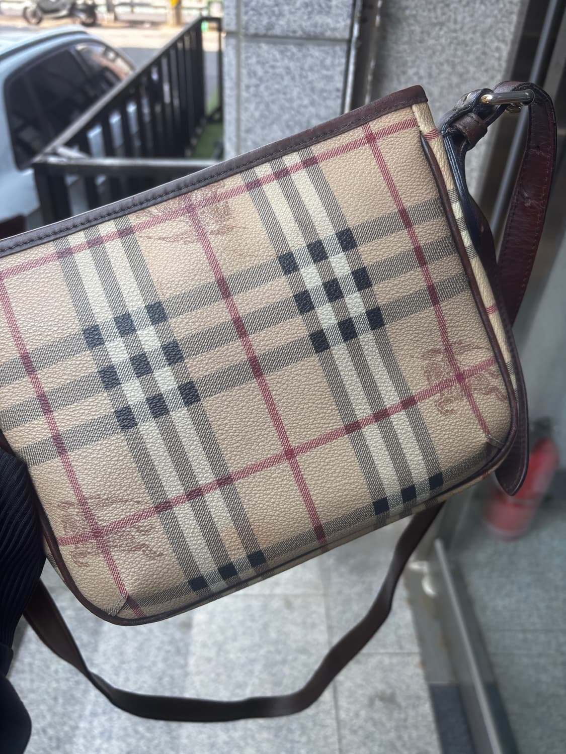 버버리 GANTON HYM, 헤이마켓 스몰 버클 크로스백 상품이미지10