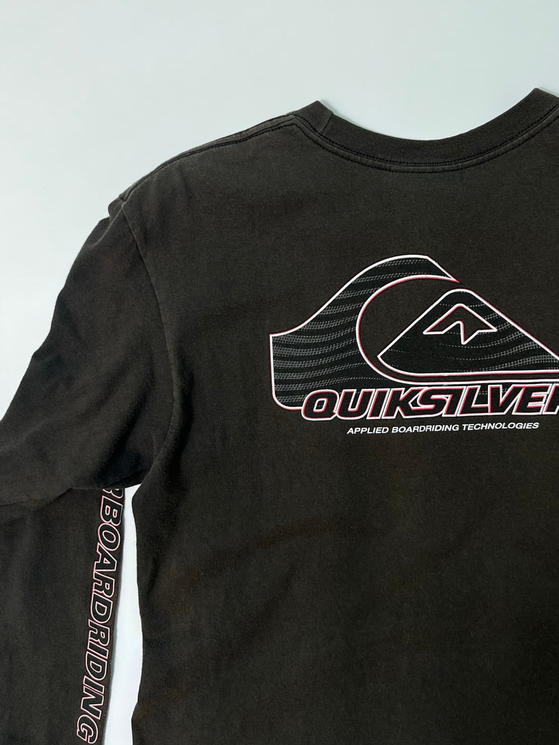 퀵실버 차콜 티셔츠 상품이미지6