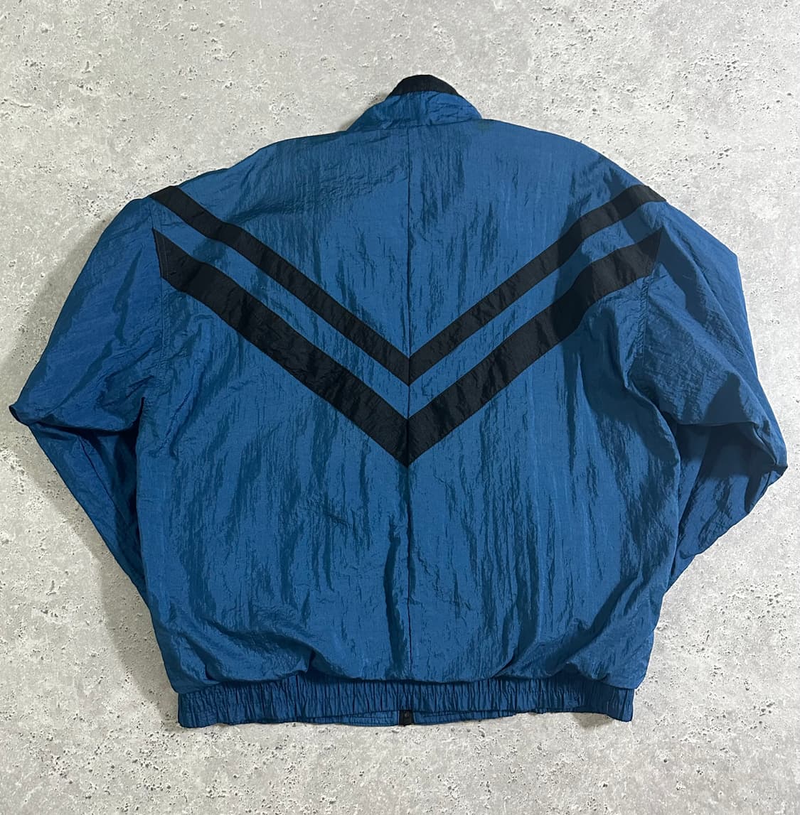 90s Puma 블루 블랙 쉐브론 윈드브레이커 상품이미지3