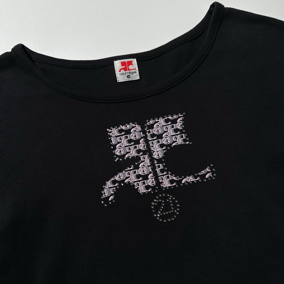 꾸레쥬 큐빅 로고 롱슬리브 티셔츠 블랙 상품이미지3