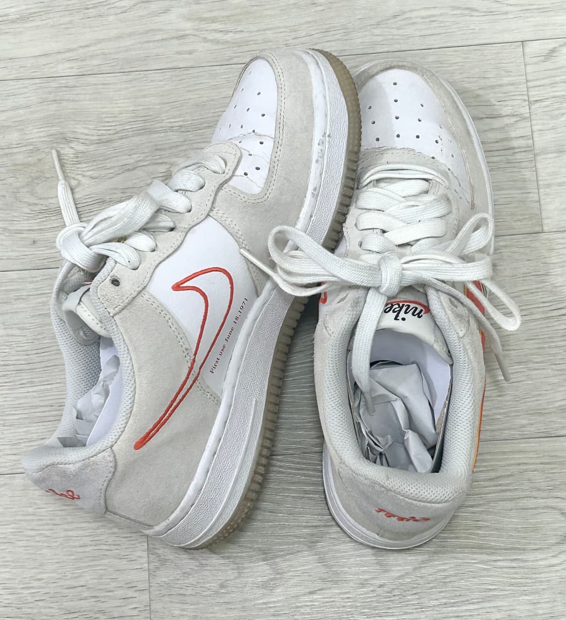 나이키 에어포스 1 07 SE 화이트 오렌지 240 상품이미지1