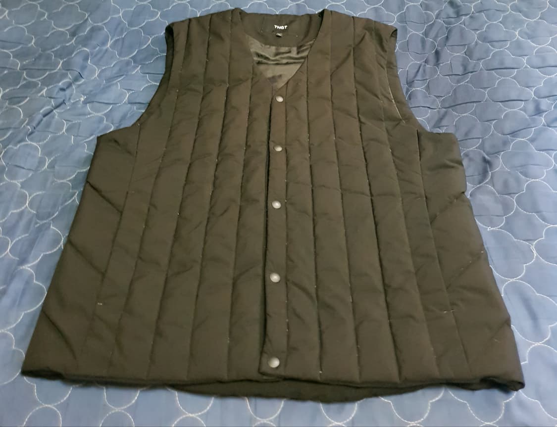 TNGT 경량 다운 베스트 블랙 (105) 상품이미지1