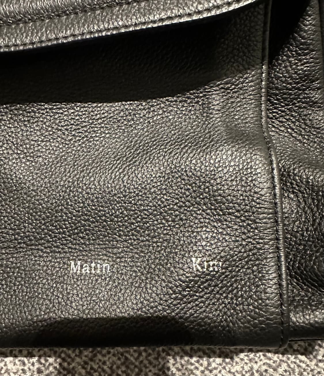 마뗑킴 소가죽 뉴 빅백 블랙 상품이미지2