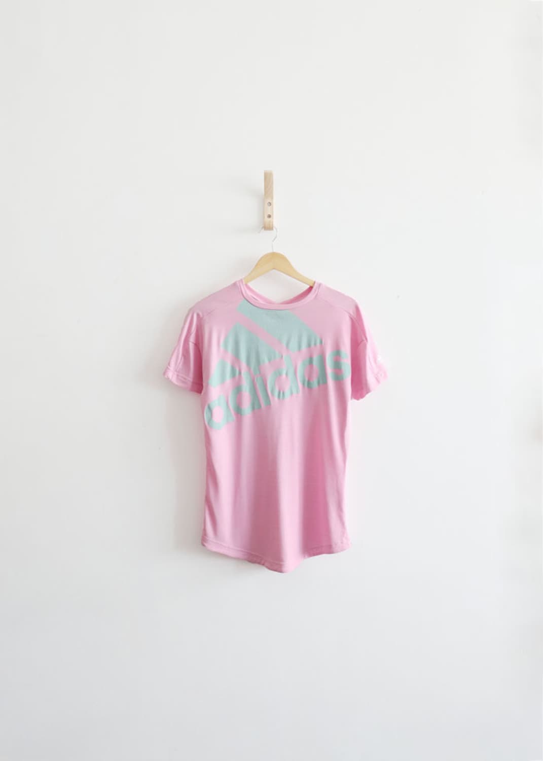 Adidas Pink Sporty t-shirt (unisex) 상품이미지1