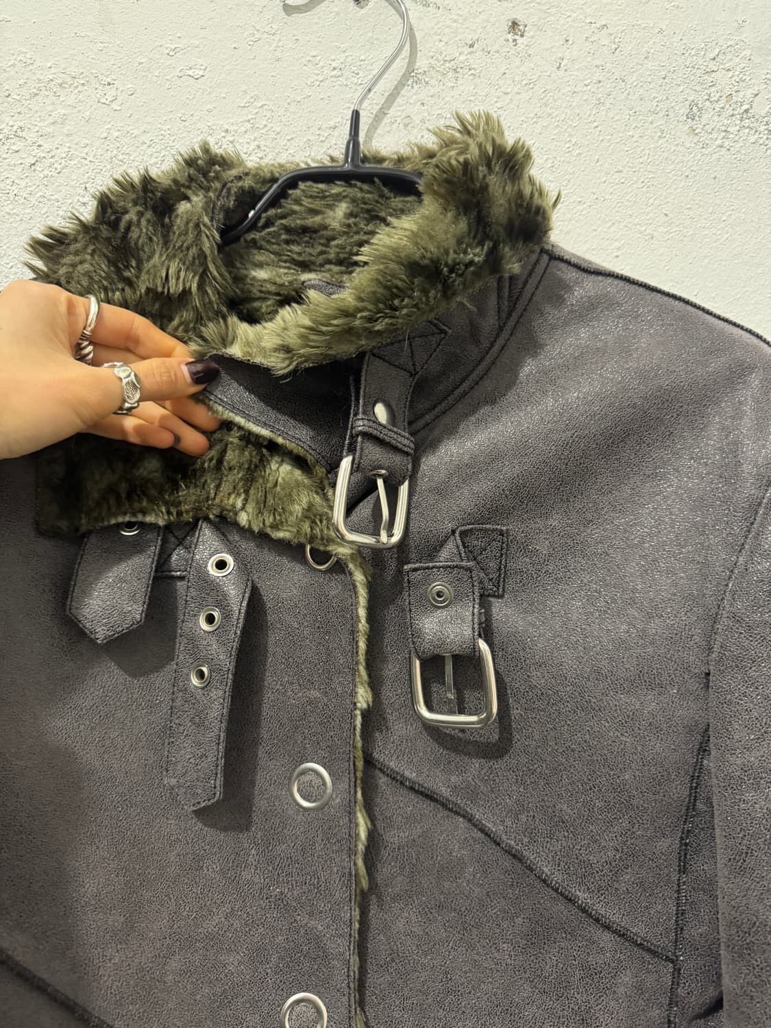 아르마니 진스 퍼 무스탕 상품이미지3