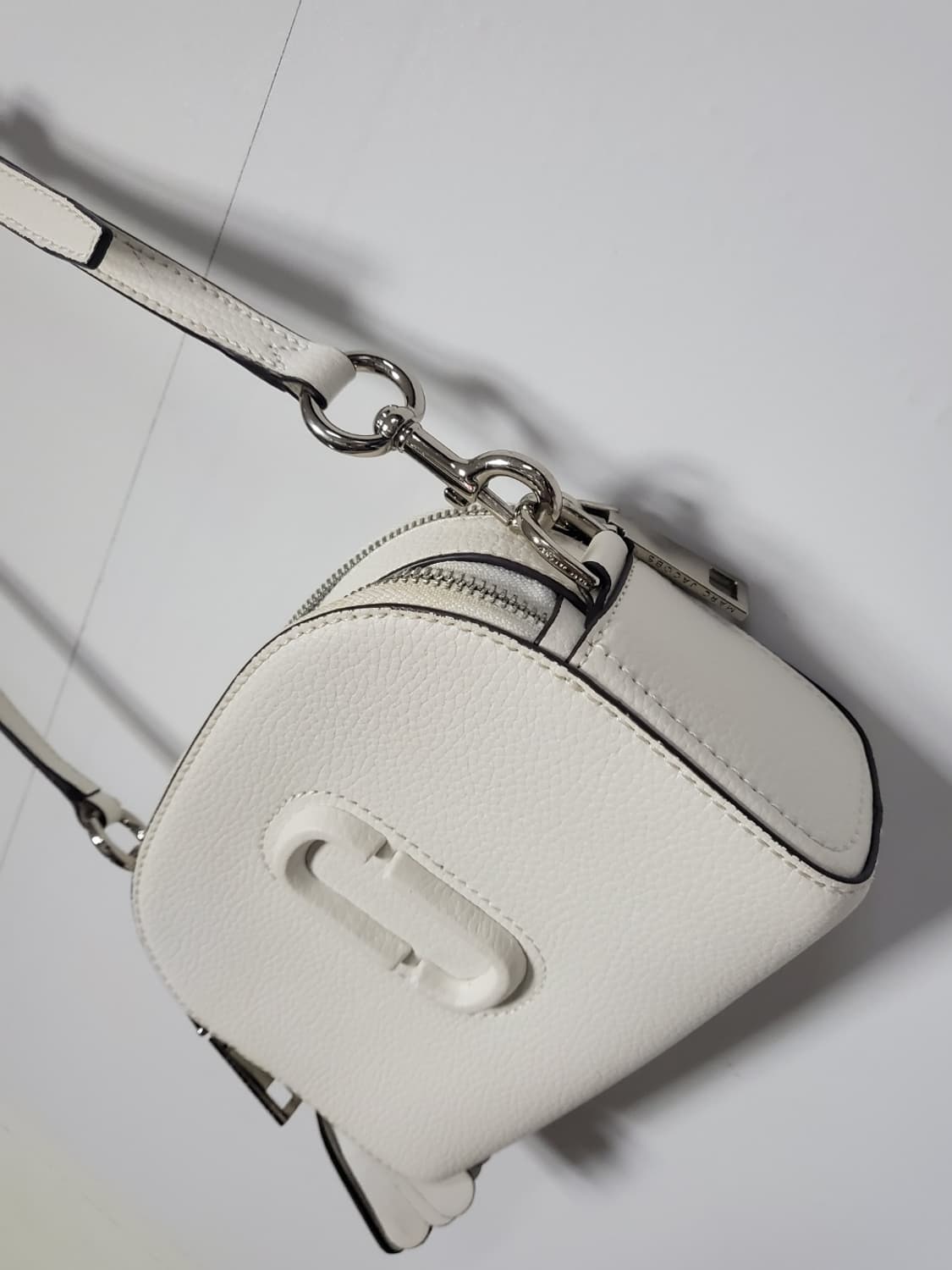 마크제이콥스 미니크로스백 정품  상품이미지4