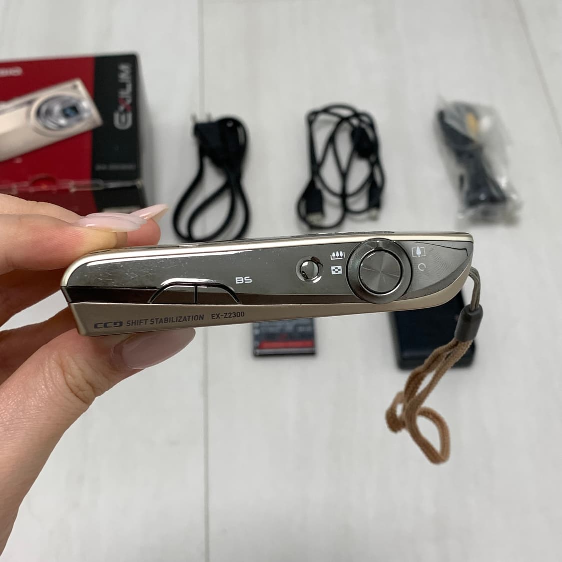 [풀박 재입고] casio ex-z2300 아일릿 모카 디카 카메라 상품이미지3