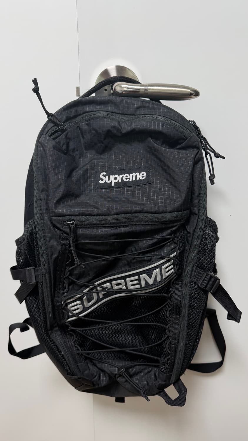 슈프림 백팩 23FW 블랙 상품이미지2