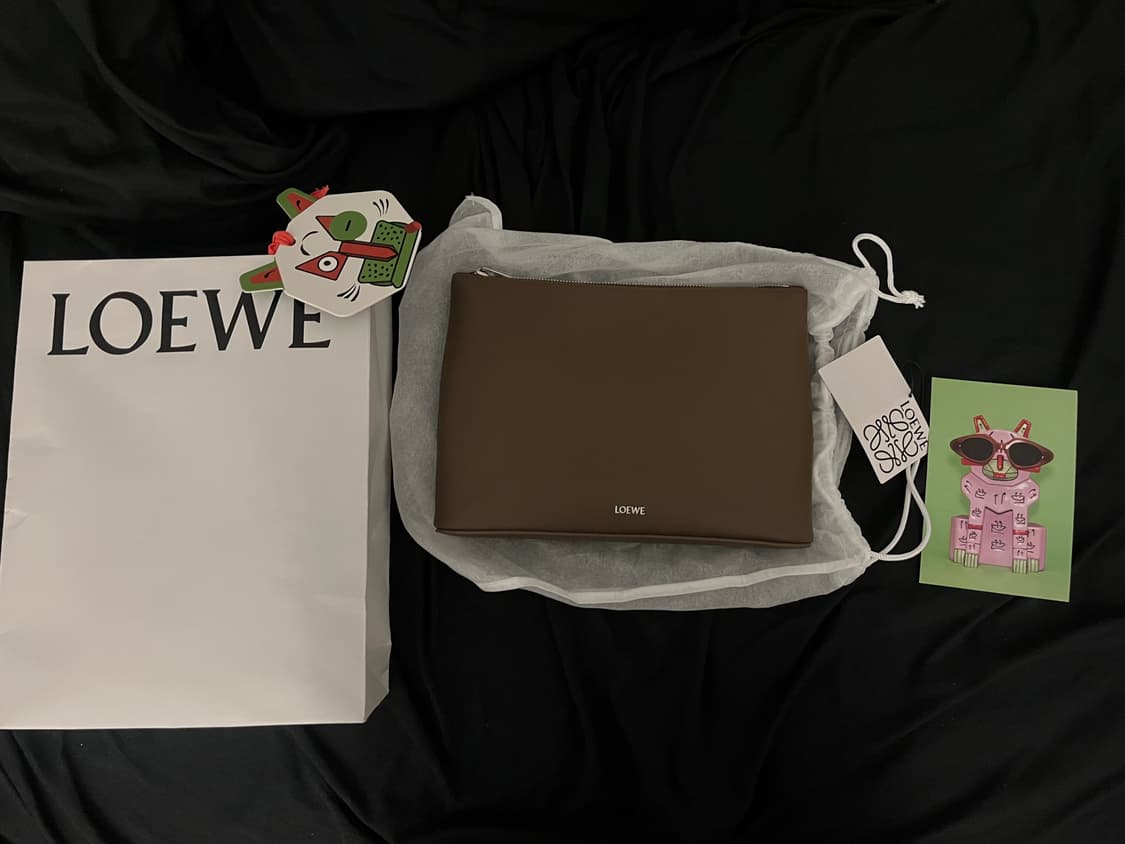 LOEWE 로에베 카프스킨 클러치 풀박스 ( 쇼핑백+택+보증서) 상품이미지1