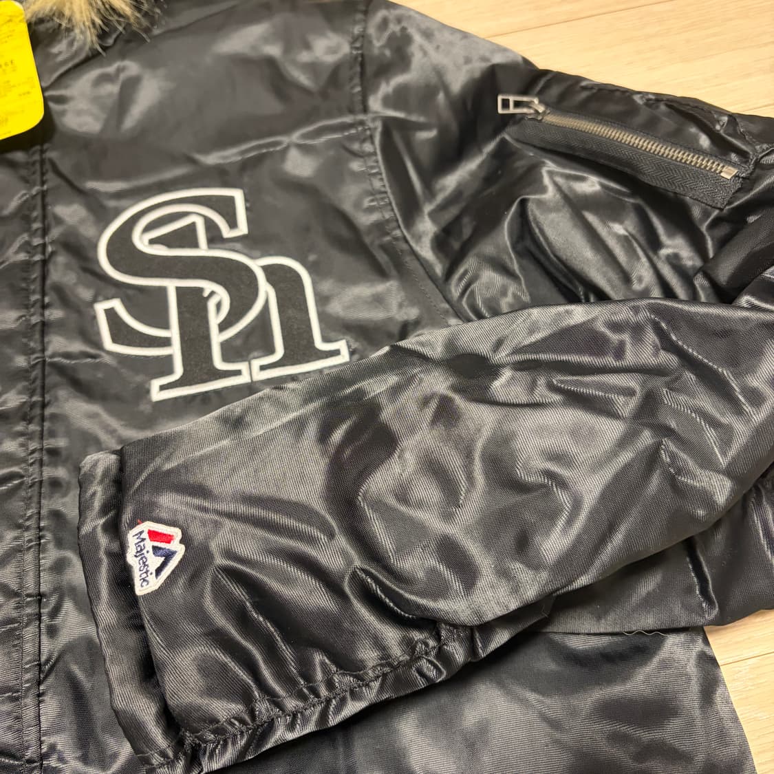 일본판 새상품)마제스틱 소프트뱅크 호크스N3B 파카 상품이미지3