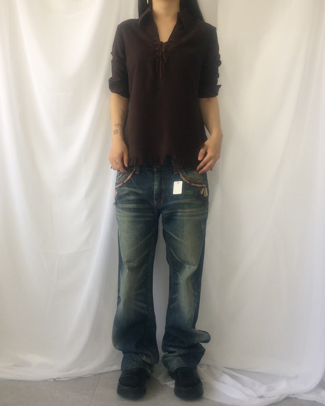 Lace up fake suede fringe top 상품이미지1