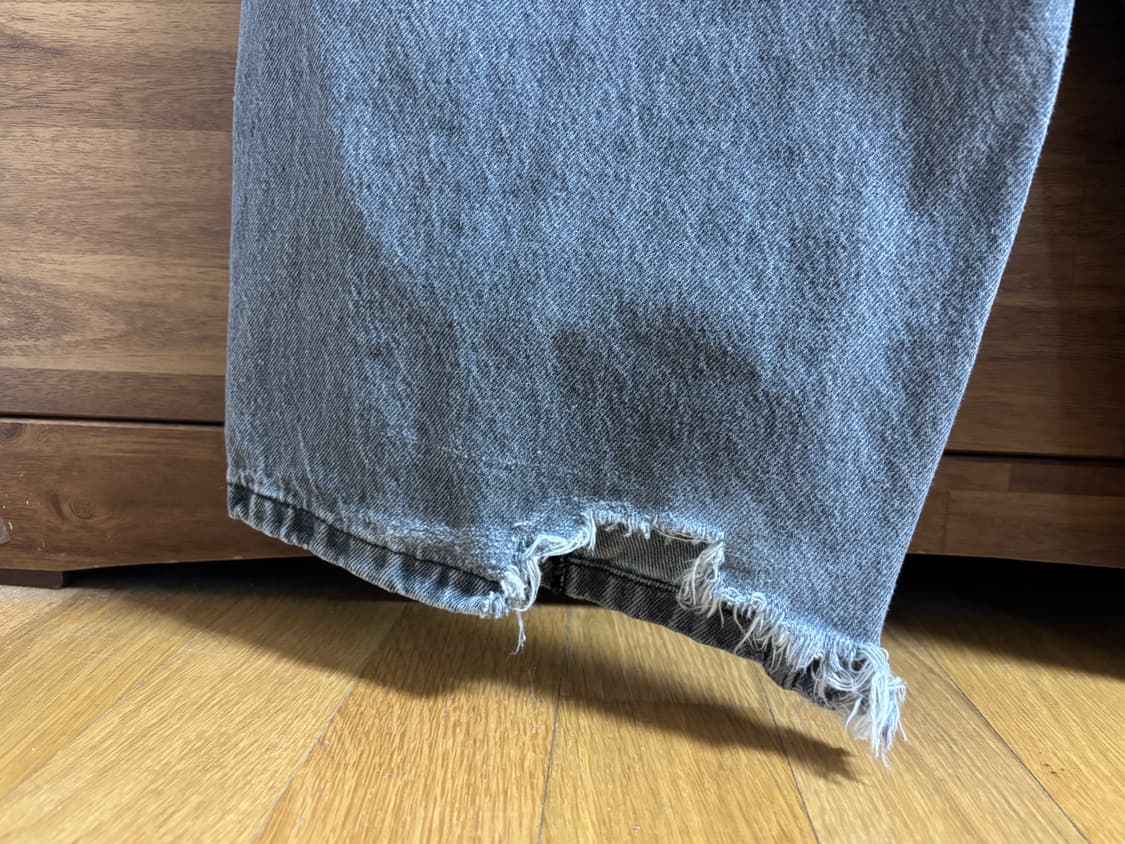 [29] MM6 워싱 데님 팬츠 상품이미지6