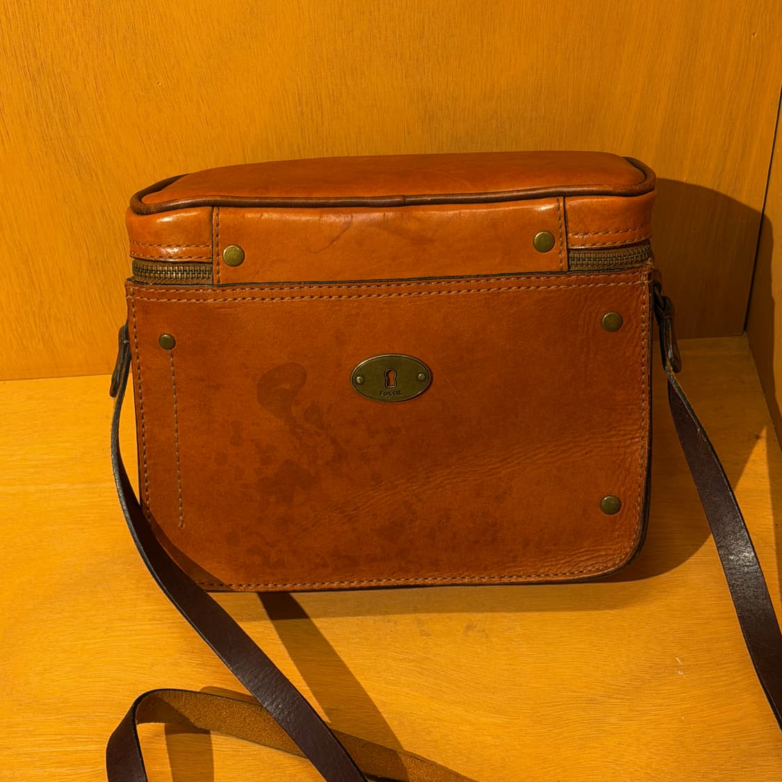 FOSSIL 파슬 빈티지 카우레더 카메라백 크로스백 상품이미지5
