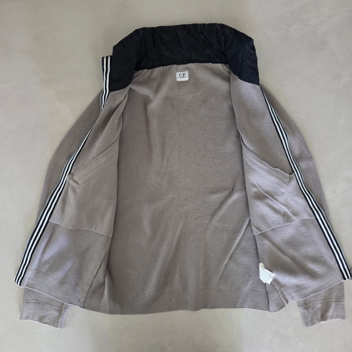 C.P. Company 고글니트집업 상품이미지5