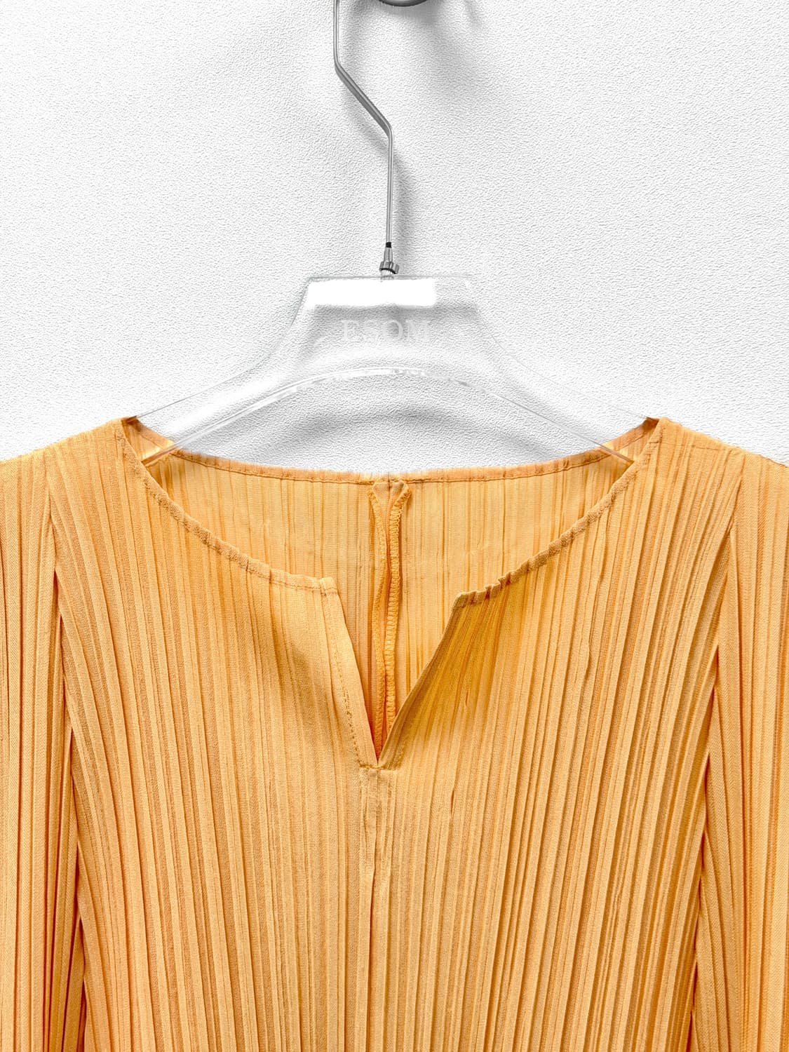 플리츠플리즈 이세이미야케 브이넥 탑 상품이미지3