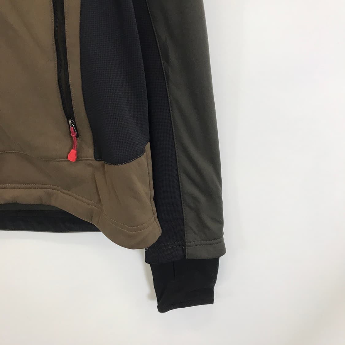 마운틴하드웨어 소프트쉘 집업자켓 [XL사이즈] 상품이미지3