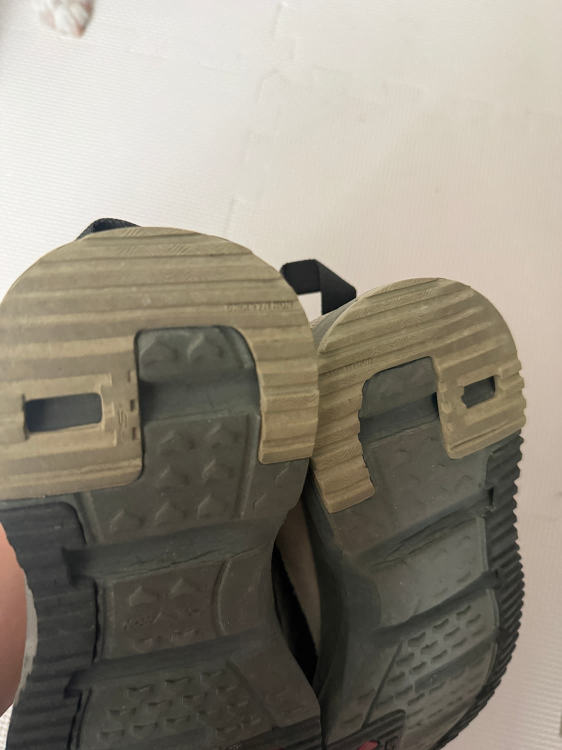 살로몬 스너그 신발 상품이미지3