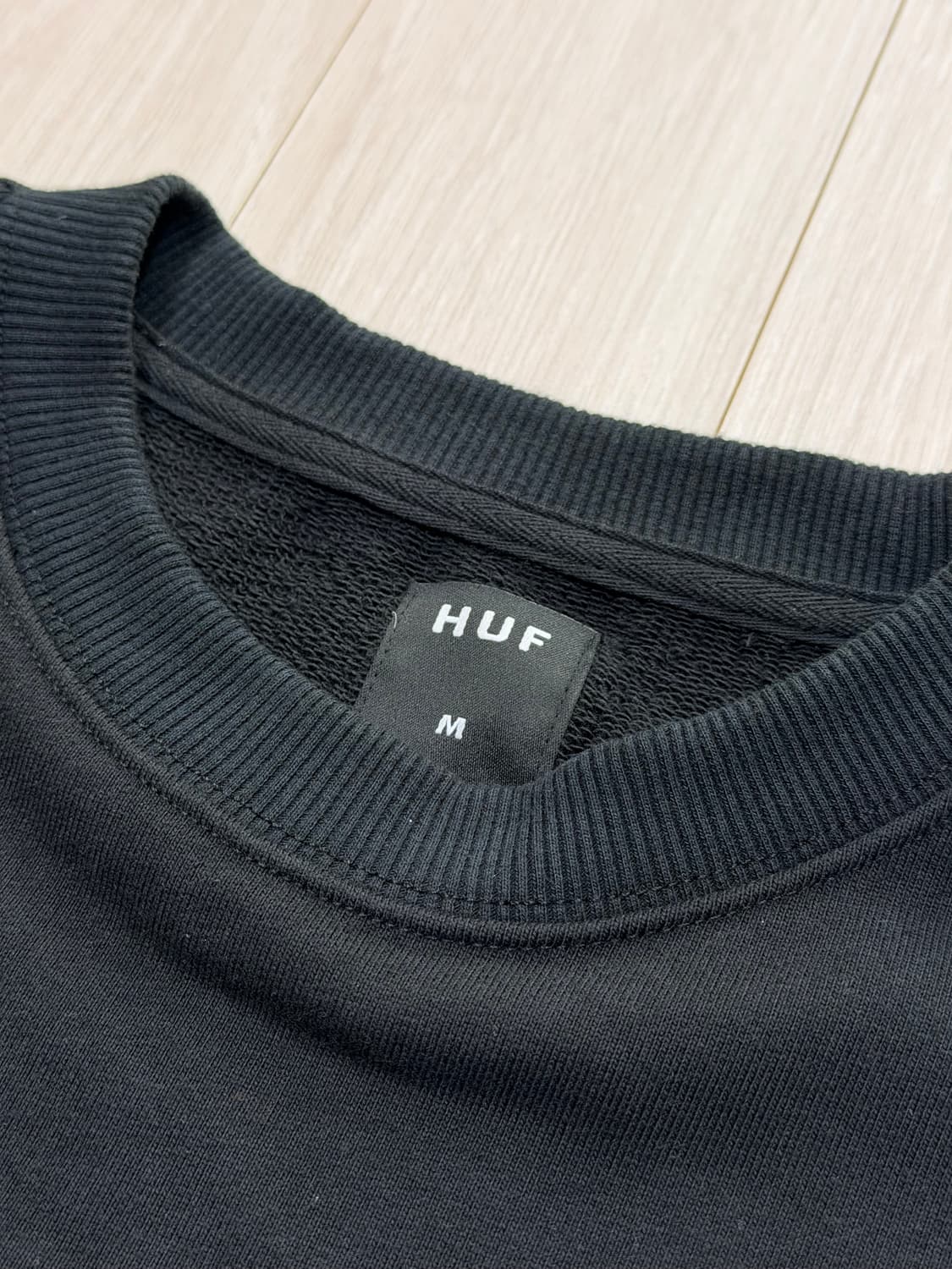 HUF(허프) 로고 맨투맨 블랙 상품이미지2