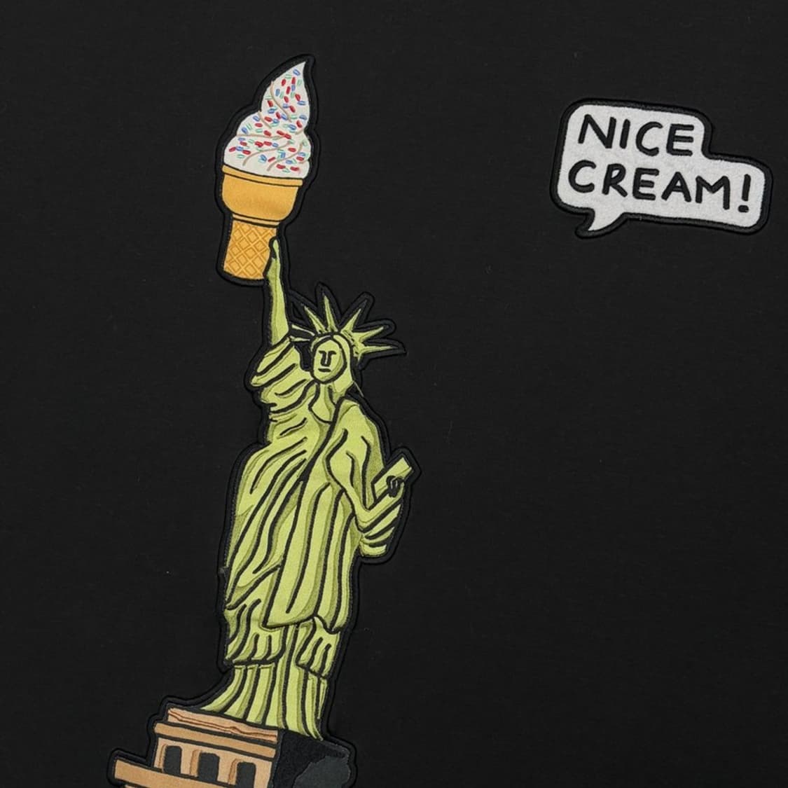 질스튜어트 뉴욕 안젤라힉스 자수 그래픽 티셔츠 v3090 상품이미지5