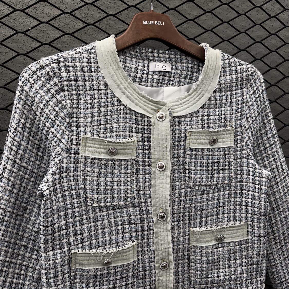 JPN VINTAGE 트위드 크롭자켓 멀티포켓 데님배색 컷오프 디테일 상품이미지4