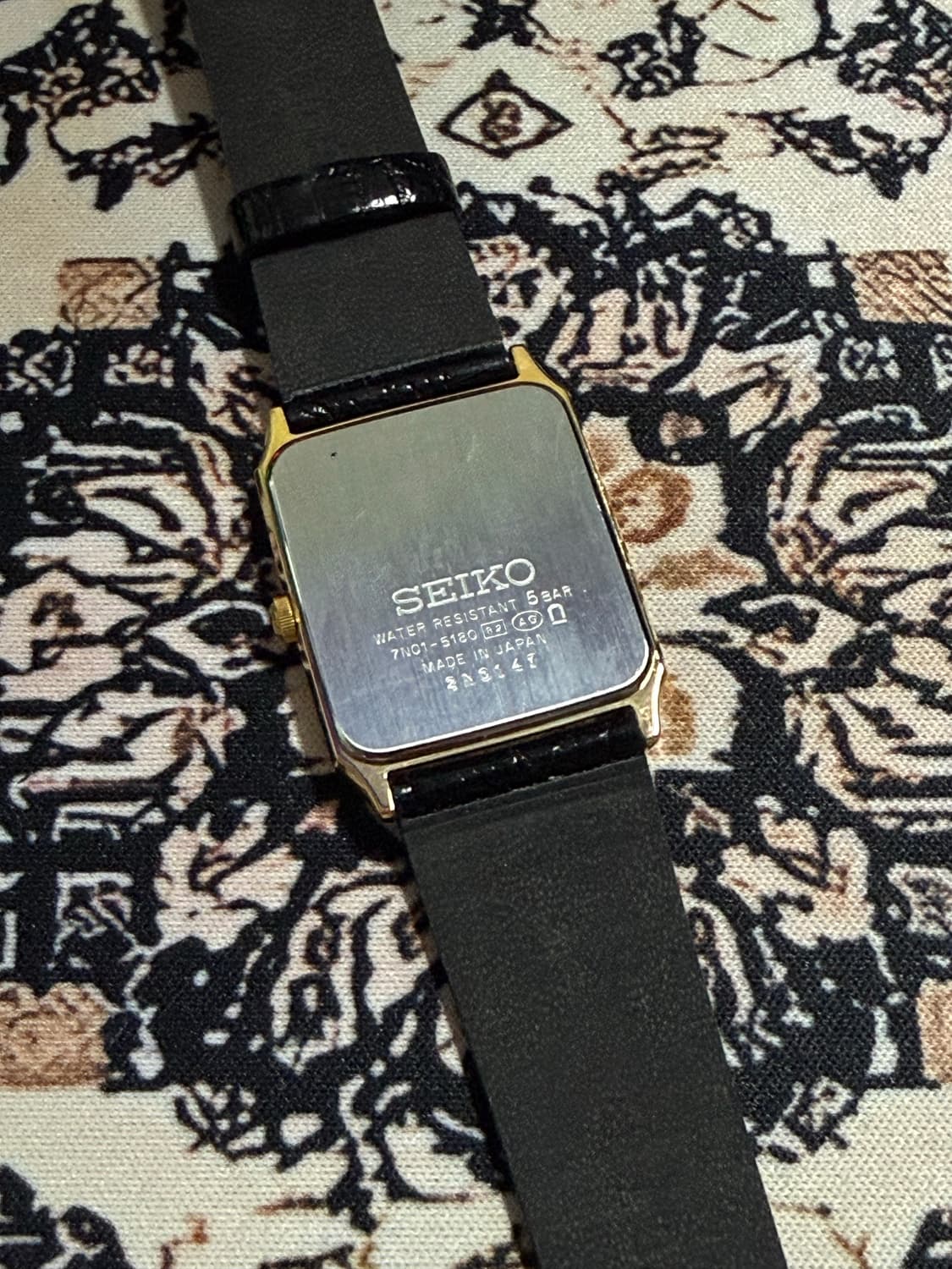 SEIKO 빈티지 쿼츠 시계 상품이미지3