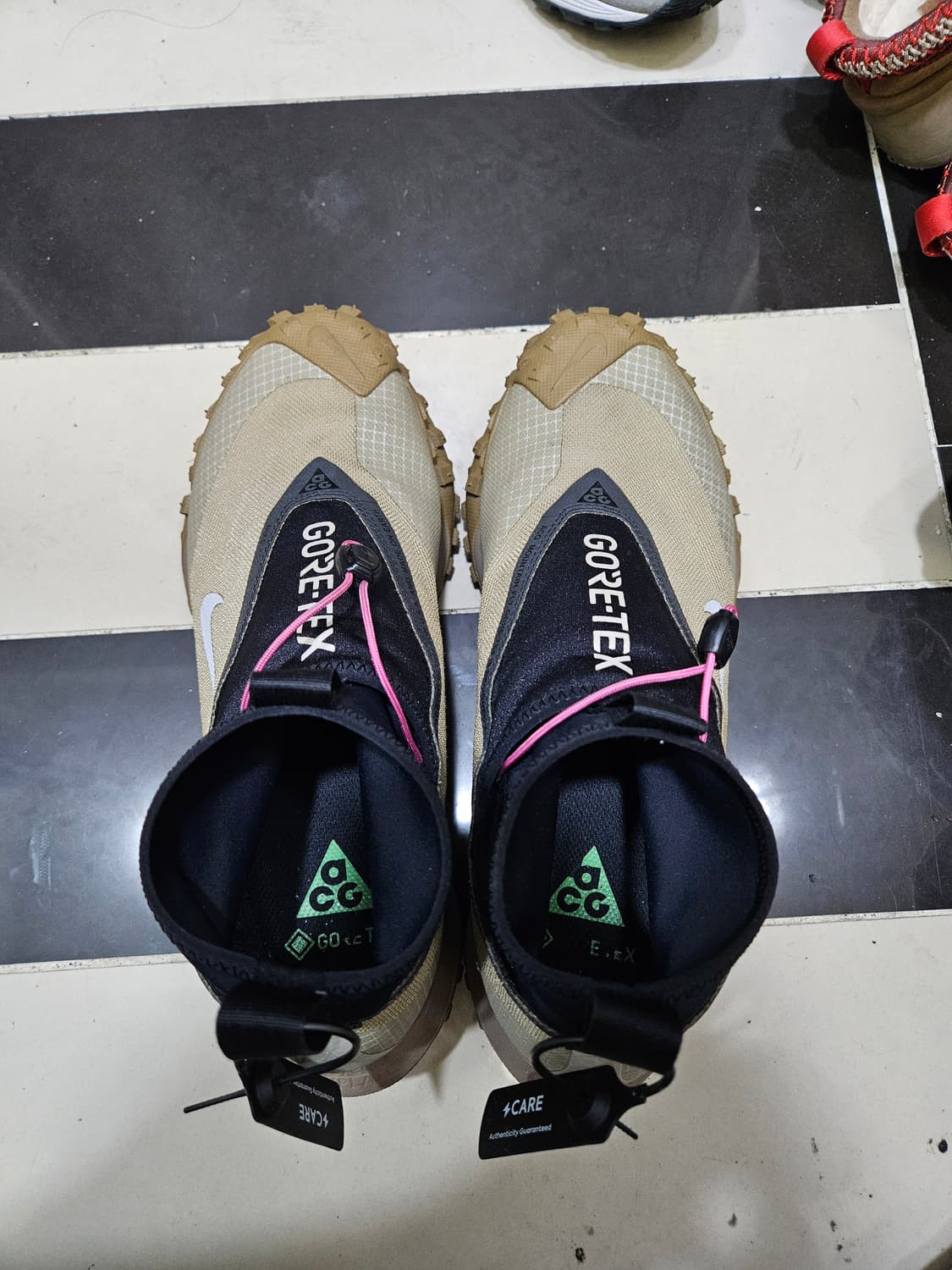 나이키 ACG 마운틴 플라이 고어텍스 270사이즈 상품이미지4