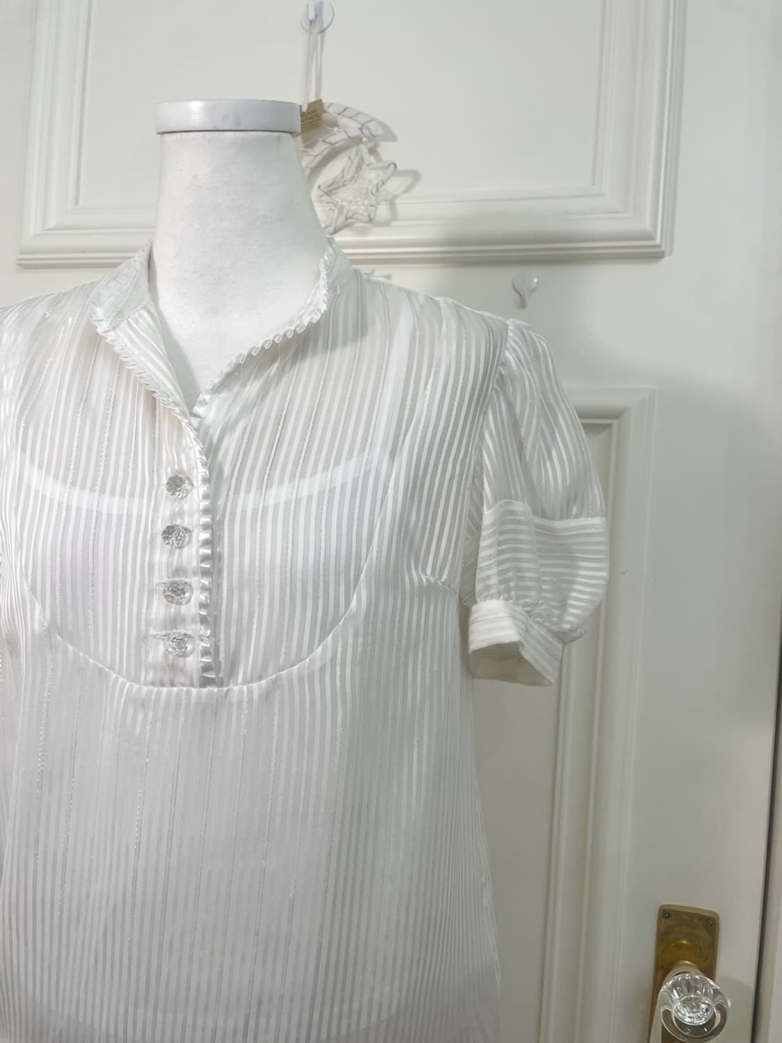 white glitter stripe crystal button prin 상품이미지6