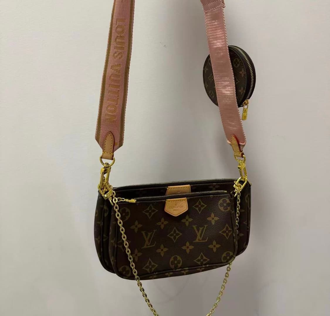 루이비통 멀티 포쉐트 악세수아 모노그램 라이트 핑크 상품이미지1