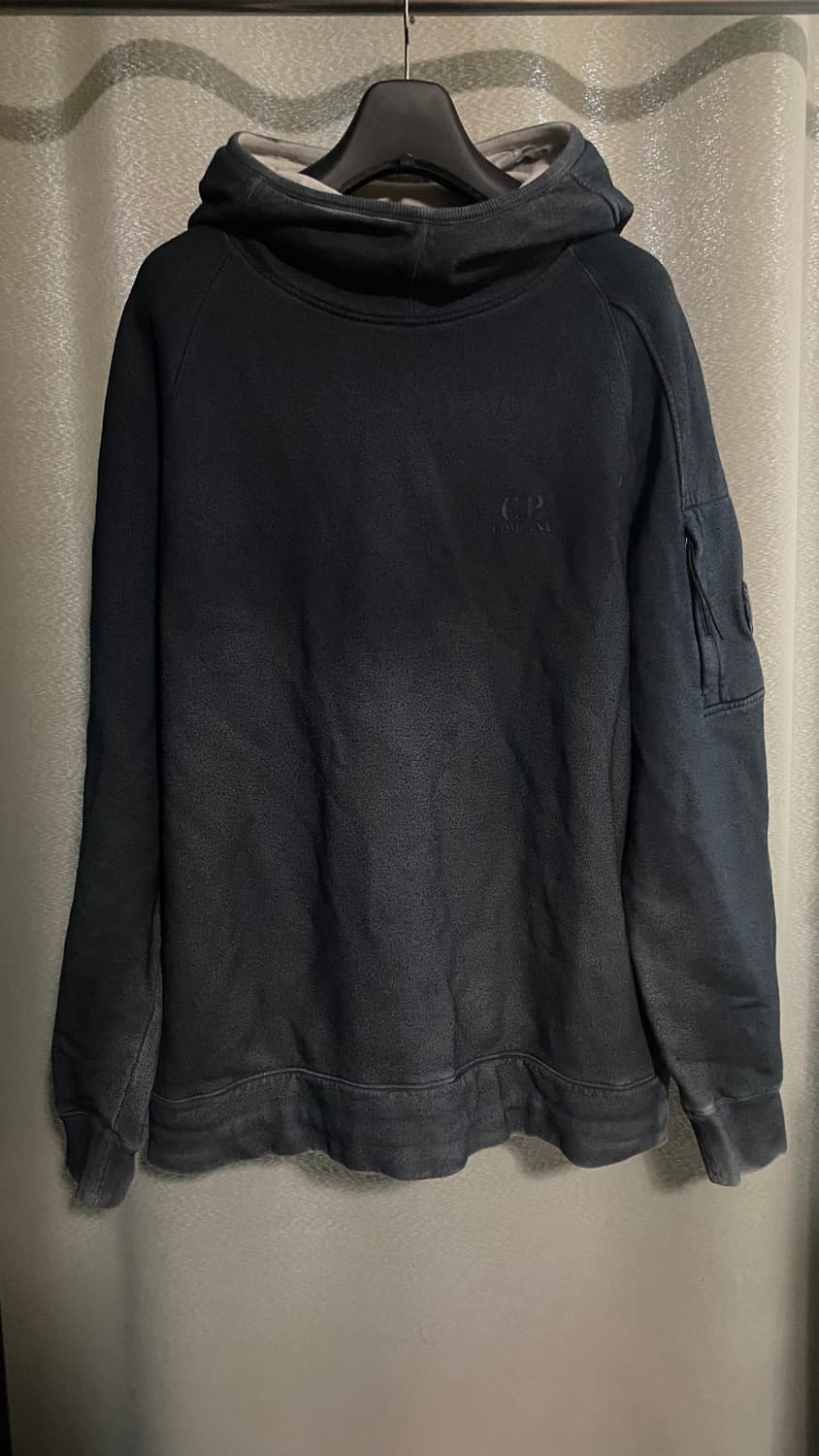 CP 컴퍼니 프리즘 팜오버 후드티 차콜 (L) 상품이미지1