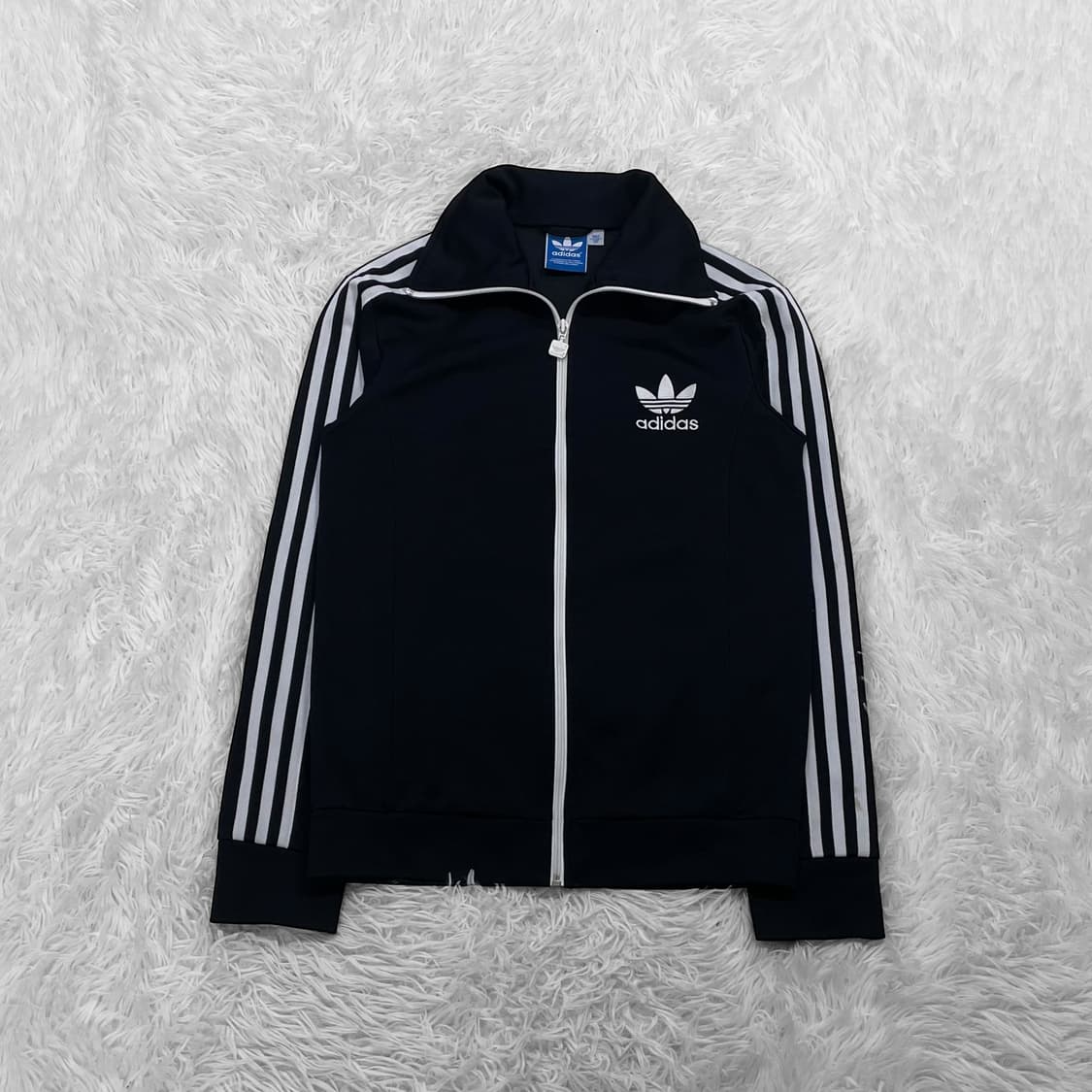 아디다스 유로파 트랙탑 져지 블랙 상품이미지2