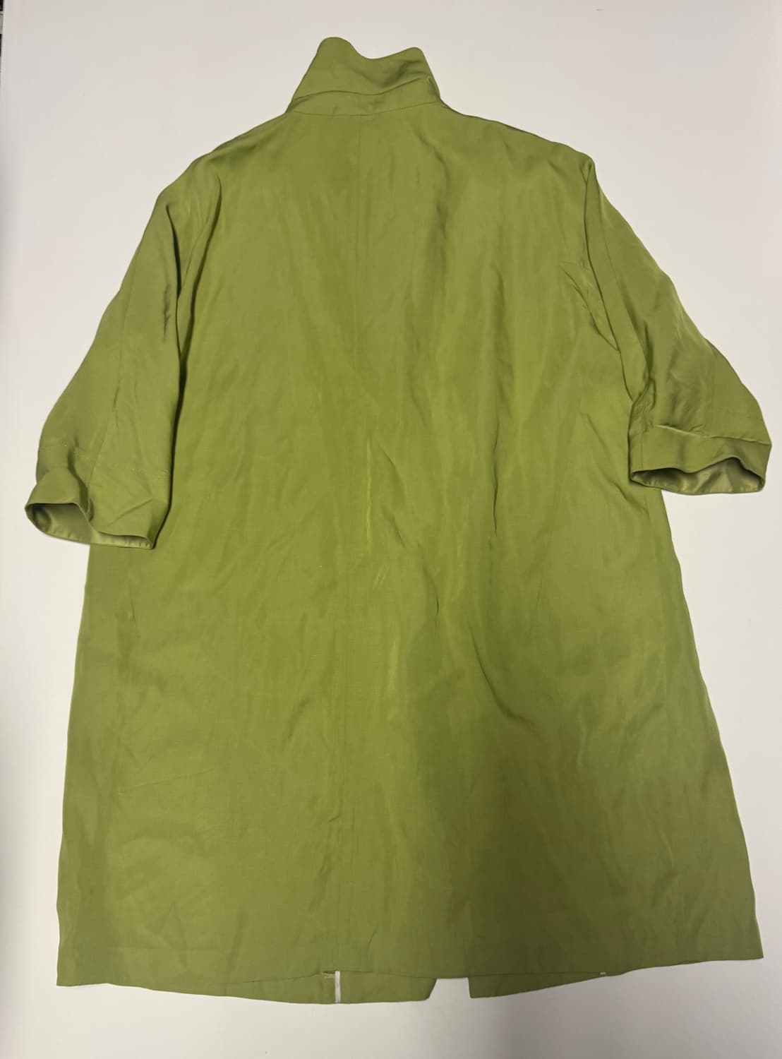 정품!! 르베이지 23년도 투 버튼 린넨 셔츠형 코트 F 연두 상품이미지2